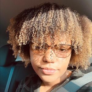 Meet your Posher, Mariah